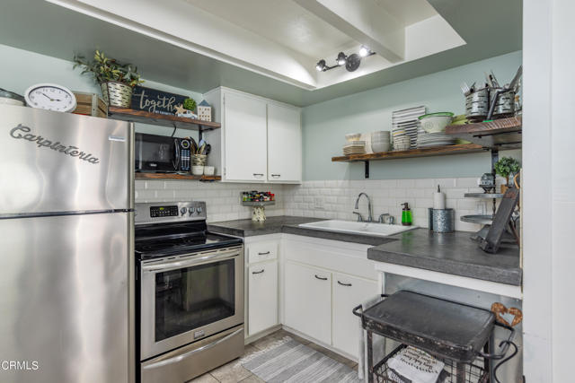 Detail Gallery Image 9 of 15 For 130 Ash Ave #12,  Carpinteria,  CA 93013 - 1 Beds | 1 Baths