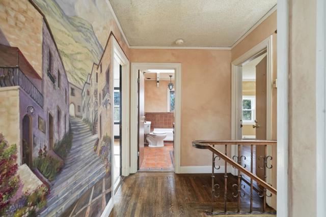 730 Hillsborough Boulevard, Hillsborough CA: https://media.crmls.org/mediaz/4f5632da-3580-4ba9-9c5f-0cb3b2160f70.jpg