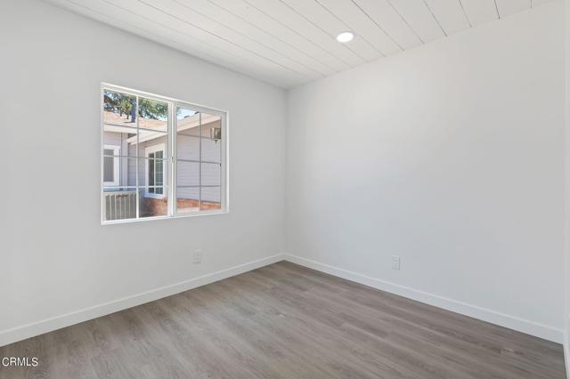 Image 15 of 74 For 7445 Balcom Avenue