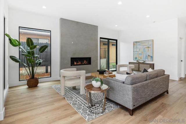 1826 Galveston St, San Diego CA: https://media.crmls.org/mediaz/4f58cda3-b783-4985-b917-13b0d8ecad82.jpg