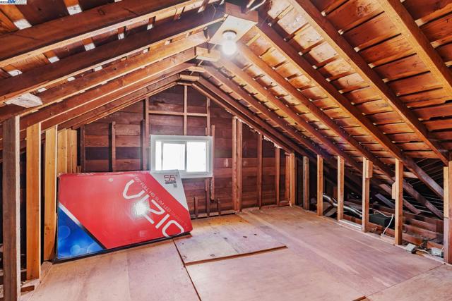 6831 Dairy Ave, Newark CA: https://media.crmls.org/mediaz/4f58e63d-e914-49b6-8ed6-14554cfa02e2.jpg