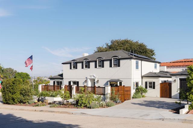 2675 Clove Street, San Diego CA: https://media.crmls.org/mediaz/4f591bce-2188-4974-93f8-86a5993b7549.jpg