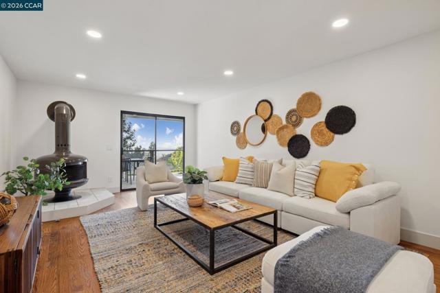 Image 30 of 49 For 1227 Alvarado Road