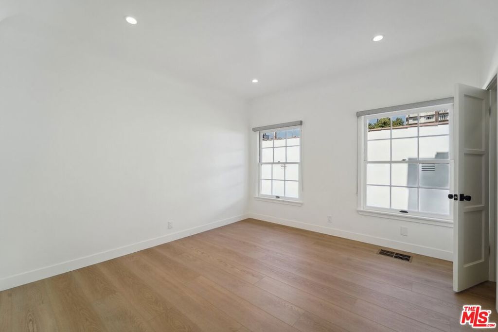 MLS #26854847 image #24
