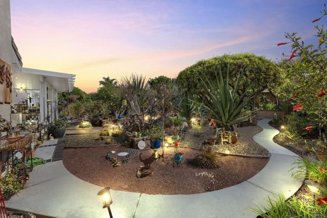 395 Pismo Bay Court, Oceanside CA: https://media.crmls.org/mediaz/4f5b5687-de70-4286-9b1d-569256d9266b.jpg