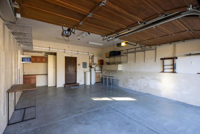 810 Altura Place, Del Rey Oaks CA: https://media.crmls.org/mediaz/4f5e06e7-7fb3-454a-ae7e-fa0abc08320a.jpg