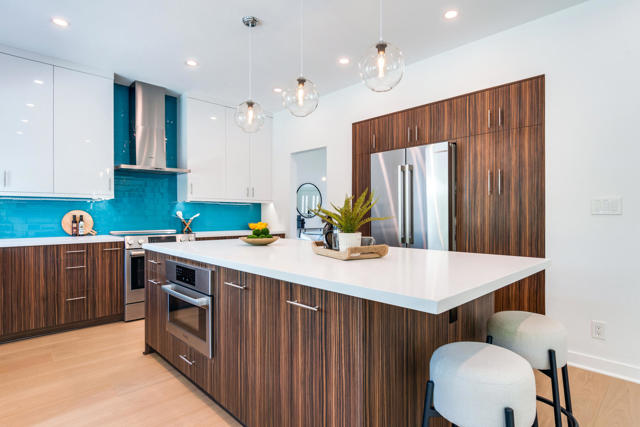 403 Cypress Point Drive, Palm Desert CA: https://media.crmls.org/mediaz/4f5e1e30-914b-420e-be4d-fc43d1335f39.jpg