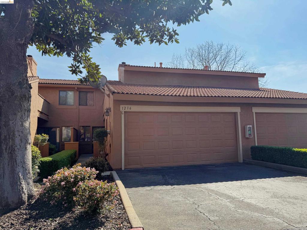 1216 W Roseburg Ave #C