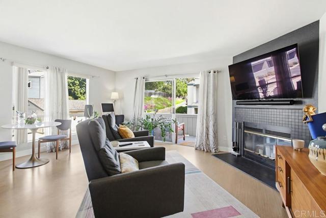 Detail Gallery Image 5 of 41 For 3350 Cherokee Ave #25,  San Diego,  CA 92104 - 2 Beds | 2/1 Baths