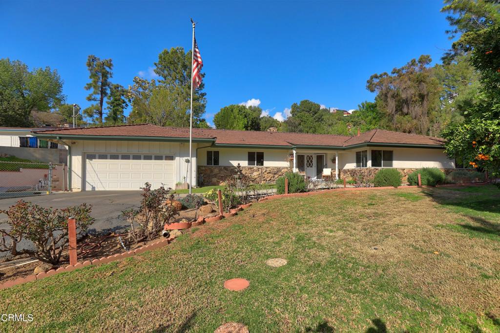 10329 Siesta Dr, Shadow Hills, CA 91040