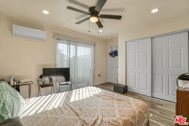 2046 W 112th Street, Los Angeles CA: https://media.crmls.org/mediaz/4f5feac7-9247-4667-93c2-33f13d2a03a0.jpg