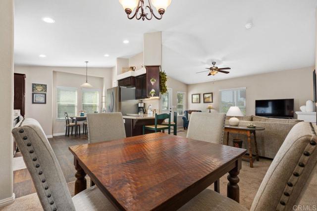 Detail Gallery Image 14 of 42 For 8975 Lawrence Welk Dr Spc 112,  Escondido,  CA 92026 - 3 Beds | 2 Baths