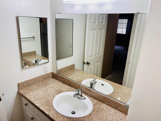 3545 Paseo De Francisco Street # 225, Oceanside, California 92056, 2 Bedrooms Bedrooms, ,2 BathroomsBathrooms,Residential Lease,For Rent,3545 Paseo De Francisco Street # 225,CRNDP2409401