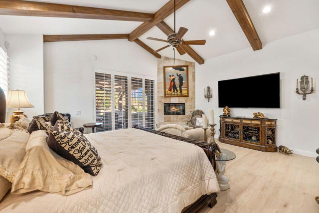 57895 Stone Creek E Trail, La Quinta CA: https://media.crmls.org/mediaz/4f617b84-0f1a-4378-8faa-4f611200e9c3.jpg