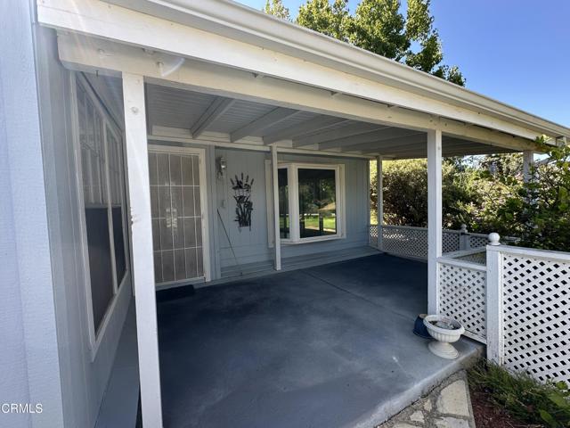 232 Talud Terrace Terrace, Camarillo CA: https://media.crmls.org/mediaz/4f61eba8-4f6c-48bc-a832-8eab569a672f.jpg