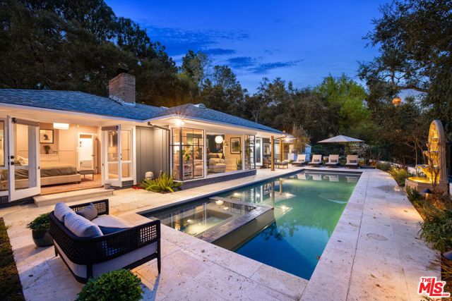 11349 Canton Drive, Studio City CA: https://media.crmls.org/mediaz/4f623685-8893-4d9d-a671-8cbf1287aae8.jpg