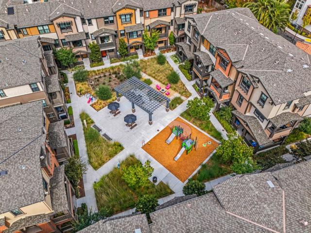 347 N Rengstorff Avenue, Mountain View CA: https://media.crmls.org/mediaz/4f6346eb-3eed-4b5e-b322-15e33c226066.jpg