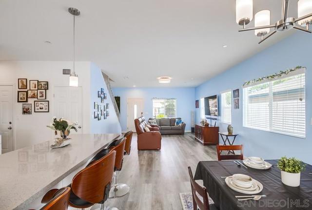 1249 12Th, Imperial Beach CA: https://media.crmls.org/mediaz/4f63b69f-4048-459b-9525-050b561765a7.jpg