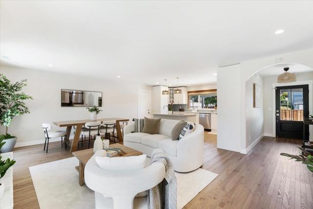 806 Clubhouse Drive, Aptos CA: https://media.crmls.org/mediaz/4f63b853-d1b0-4f2c-9b07-e9421489d2aa.jpg