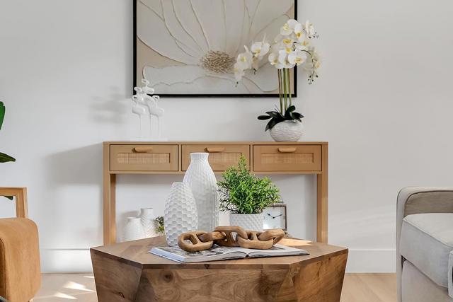 527 Maple Avenue, Milpitas CA: https://media.crmls.org/mediaz/4f648ac4-ef2d-424f-af9d-b9f28e03332a.jpg