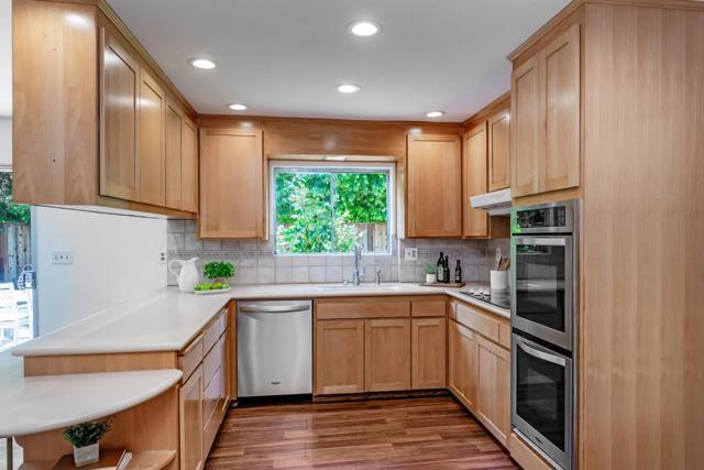 Image 5 of 28 For 640 Towle Place