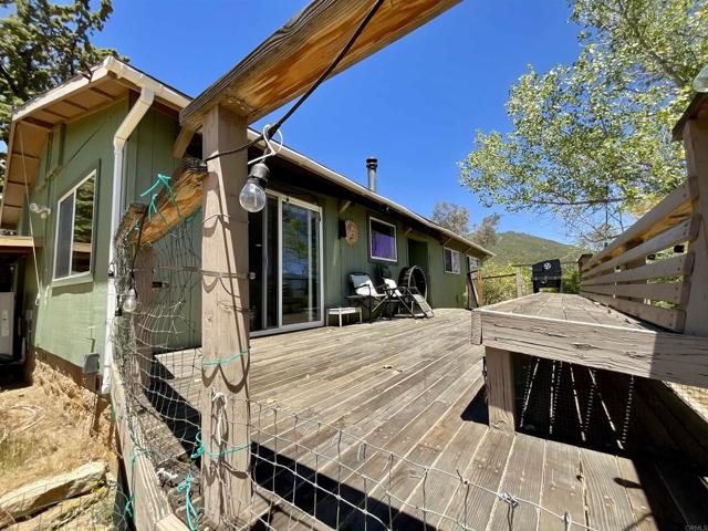 38281 Western Hills Drive, Anza CA: https://media.crmls.org/mediaz/4f6519e5-0f4c-4783-8937-5e63451c5f8b.jpg