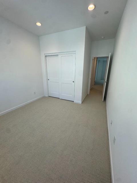 220 Babson Court, Claremont CA: https://media.crmls.org/mediaz/4f6553e7-370d-4e30-a773-e4353b1d5a0a.jpg