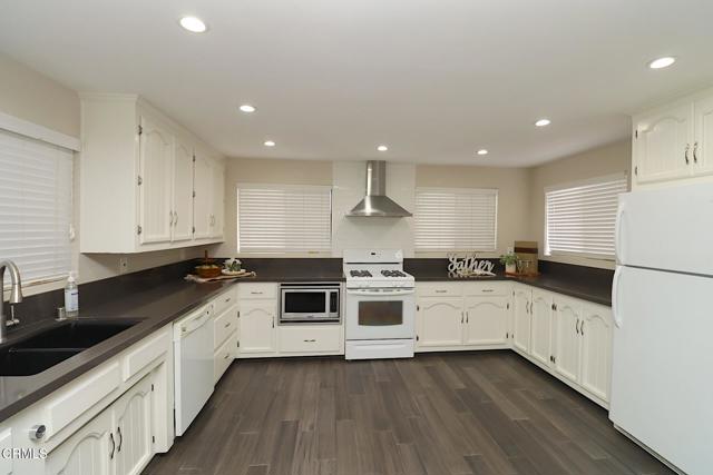 5026 Doreen Avenue, Temple City CA: https://media.crmls.org/mediaz/4f65be5e-8be8-40cb-89f2-10635beed185.jpg