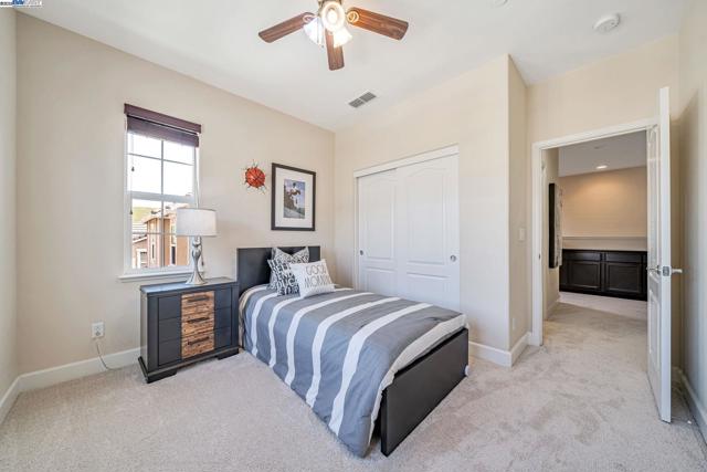 Image 43 of 60 For 6811 Syrah Dr