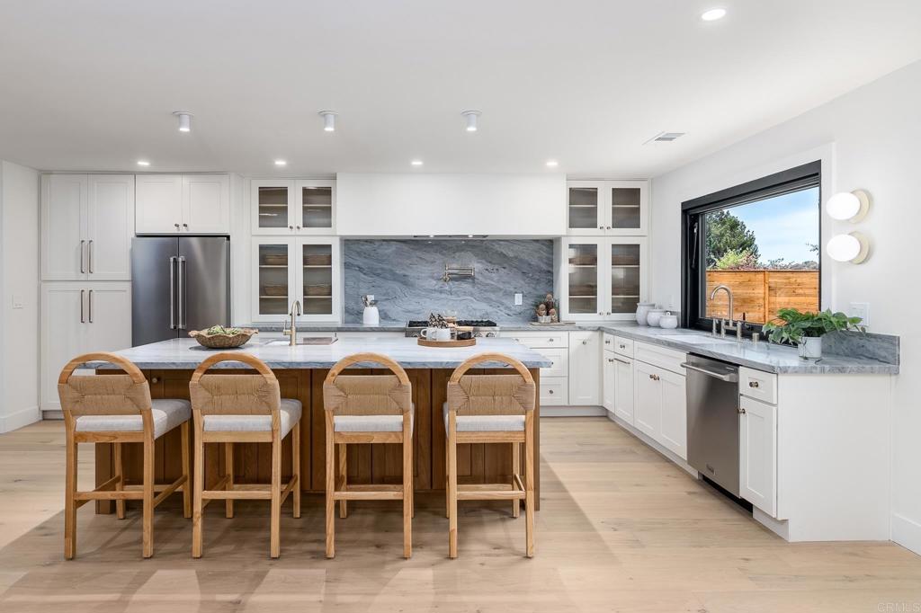 602 Fresca St - photo 8