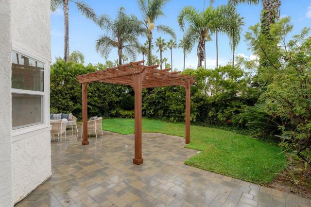 45 Saint Christophers Lane, Coronado CA: https://media.crmls.org/mediaz/4f680156-d210-4b20-a460-82cf87ee214b.jpg