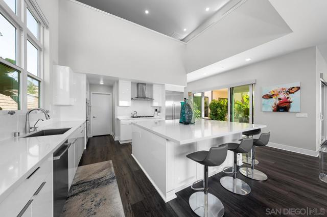 13722 Canyon Loop Trl, San Diego CA: https://media.crmls.org/mediaz/4f6958cd-512e-4039-9d82-7dce88d85fd2.jpg