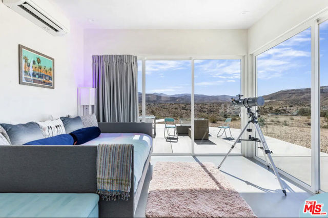 5215 Pioneertown Road, Pioneertown CA: https://media.crmls.org/mediaz/4f6ab973-0bcf-4e53-be4f-b815241ce4f2.jpg