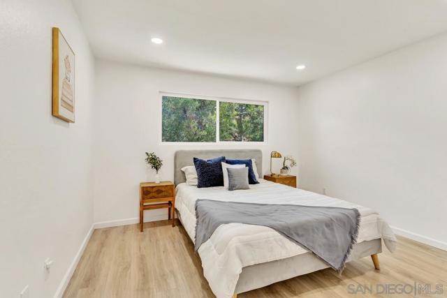 5055 Collwood Way, San Diego CA: https://media.crmls.org/mediaz/4f6abc84-7456-4501-be4c-3c6af427ad3a.jpg