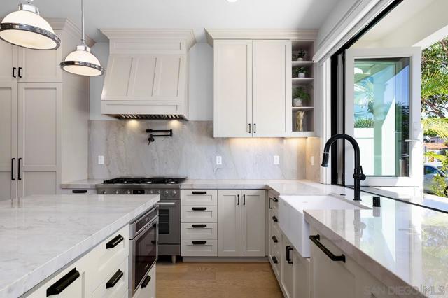 825 9th St., Coronado CA: https://media.crmls.org/mediaz/4f6c7cc3-d972-4992-9a11-c64dcd92ac37.jpg