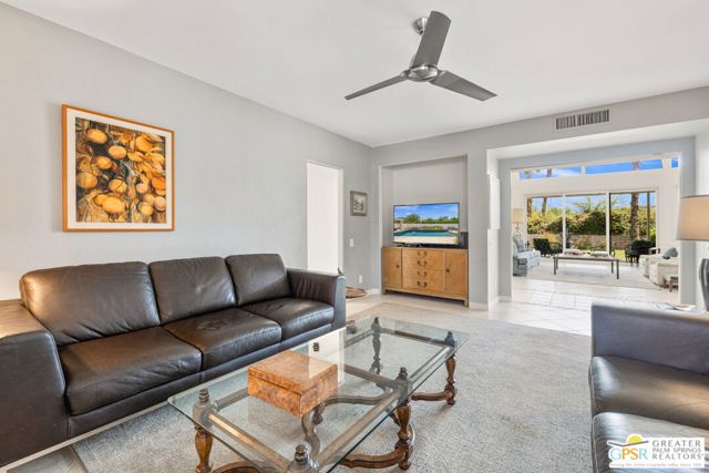 2130 S Toledo Avenue, Palm Springs CA: https://media.crmls.org/mediaz/4f6ccacc-c044-425e-bf79-e88300257068.jpg