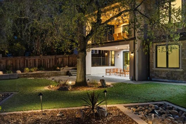 18061 Saratoga Los Gatos Road, Monte Sereno CA: https://media.crmls.org/mediaz/4f6daacc-95d2-4470-900c-62bedecfa13a.jpg