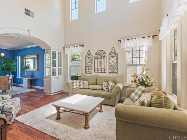 10794 Spur Point Court, San Diego CA: https://media.crmls.org/mediaz/4f6fedaf-f6bf-4739-93dc-f2035ff52204.jpg