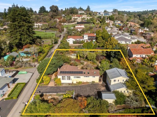 3360 Merrill Road, Aptos CA: https://media.crmls.org/mediaz/4f7006f0-4ceb-4674-81e7-27451059b32c.jpg