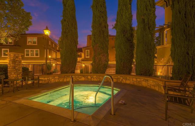 Detail Gallery Image 3 of 31 For 34 via Sovana, Santee,  CA 92071 - 2 Beds | 2/1 Baths