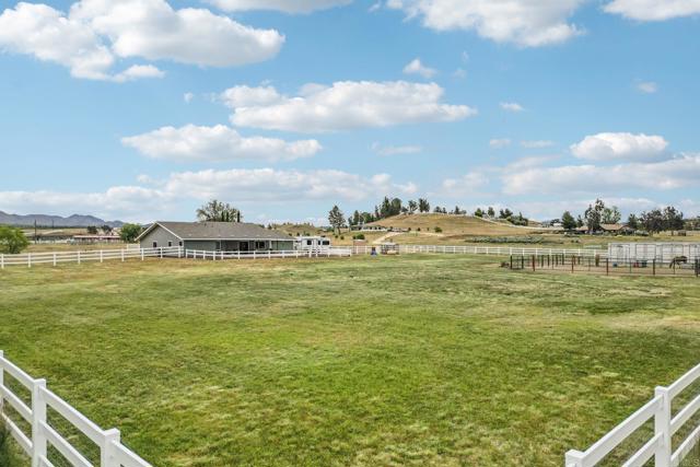 Image 31 of 61 For 41879 Indian Hill Trail