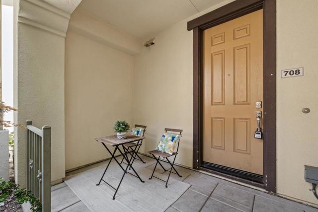 708 Grandview Terrace, San Jose CA: https://media.crmls.org/mediaz/4f73766d-e212-4b79-ae1f-d0e34ba0a2c6.jpg