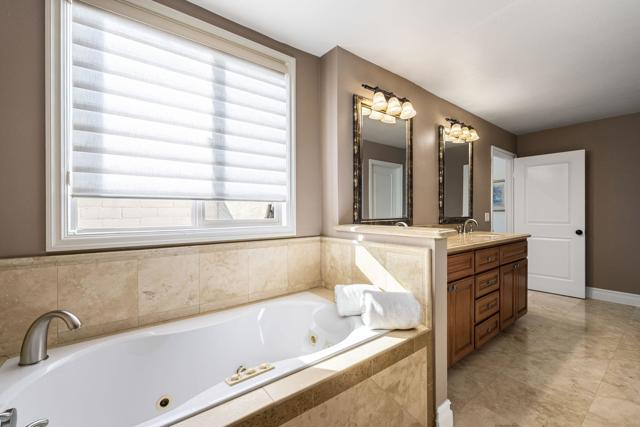 76101 Zuni Road, Indian Wells CA: https://media.crmls.org/mediaz/4f749f99-9909-497e-a90b-059ec676f536.jpg