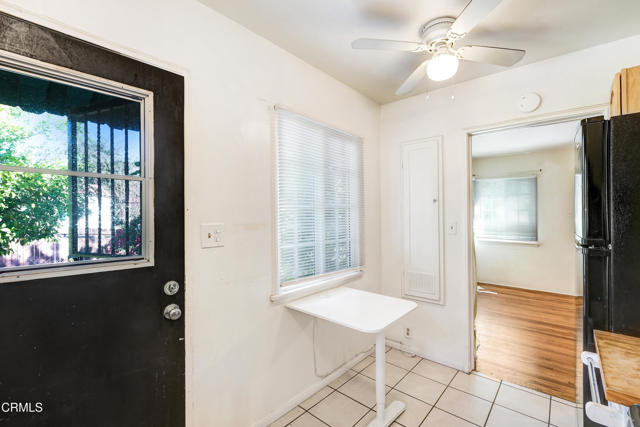 4824 Toland Way, Los Angeles CA: https://media.crmls.org/mediaz/4f74b0f1-b5f3-4a05-9b78-e1d3773e8ca9.jpg