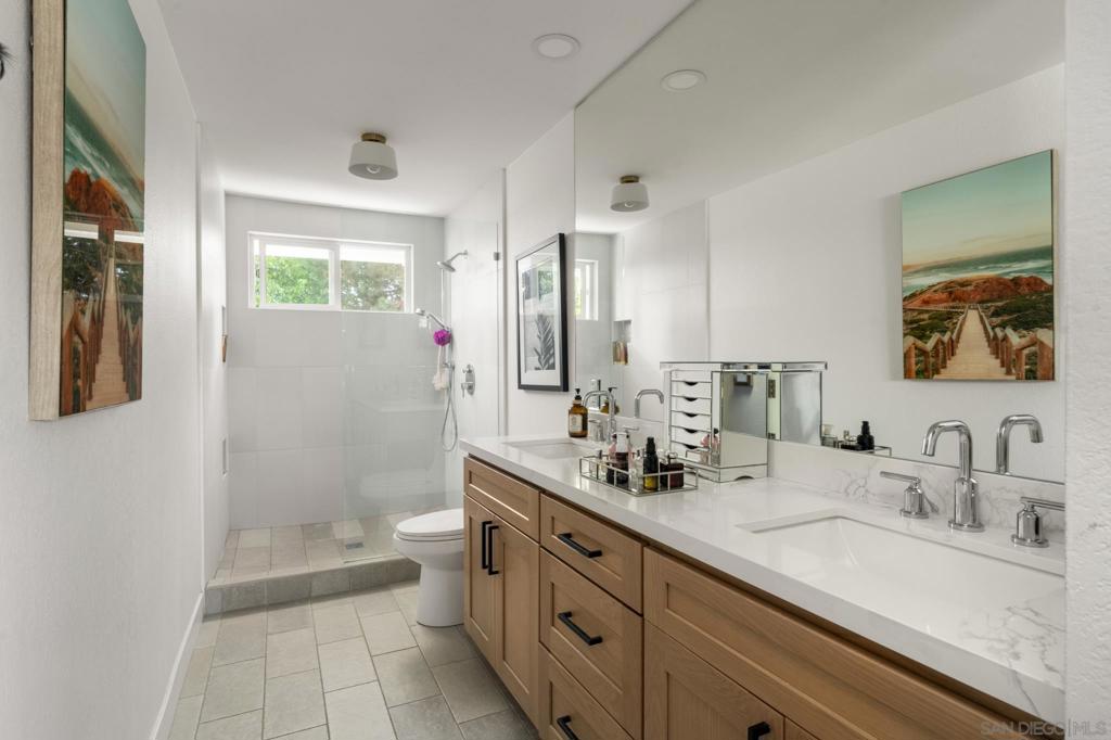 2927 Levante St - photo 17