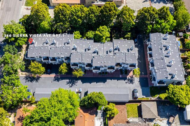 366 Sierra Vista Avenue, Mountain View CA: https://media.crmls.org/mediaz/4f756645-ba1f-44eb-9085-67511bfc4208.jpg