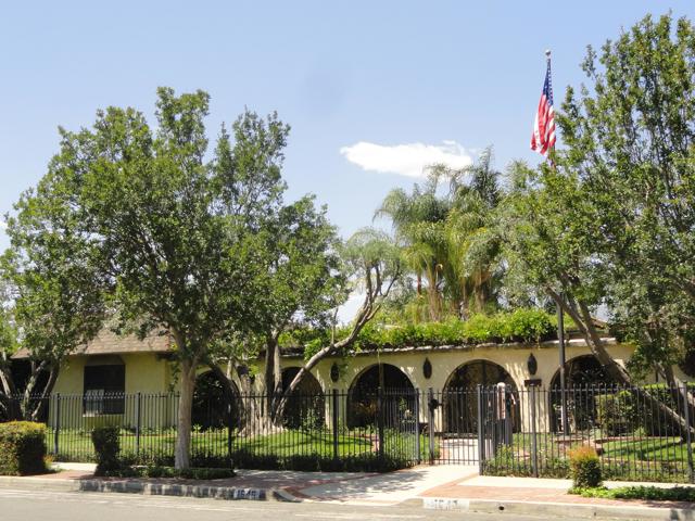 1642 W 27th Street, San Bernardino CA: https://media.crmls.org/mediaz/4f76252a-235a-4f42-9580-27e4d1144434.jpg