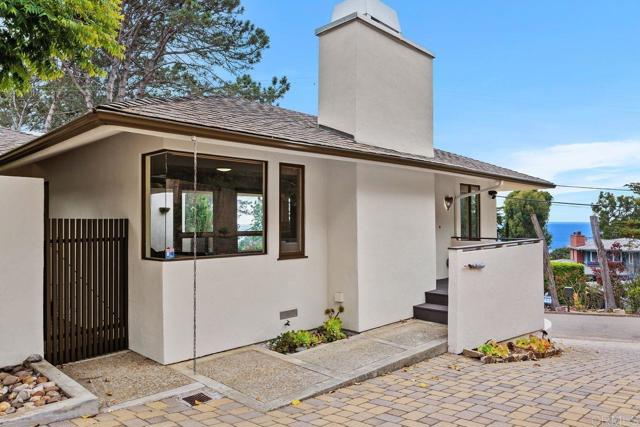 1859 Zapo Street, Del Mar CA: https://media.crmls.org/mediaz/4f76c52d-3f63-48bd-81d0-e1a7af28ecc5.jpg