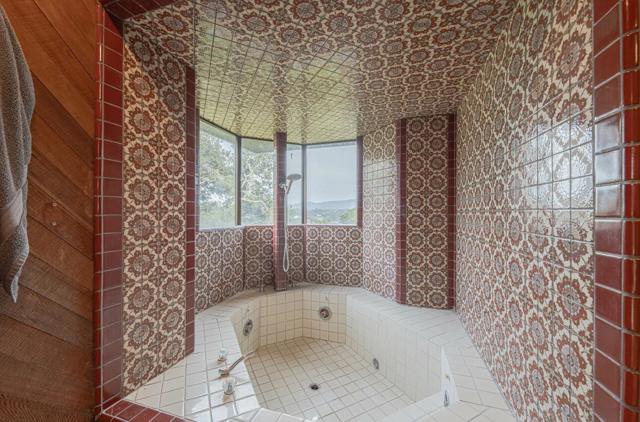 9066 Coker Road, Salinas CA: https://media.crmls.org/mediaz/4f76e064-78f1-4ad9-9a9f-2c2363e35bcf.jpg
