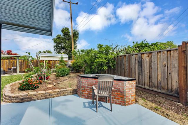 2806 Ruth Court, Santa Clara CA: https://media.crmls.org/mediaz/4f76e12a-46f0-4161-b19a-b44fbce488c9.jpg